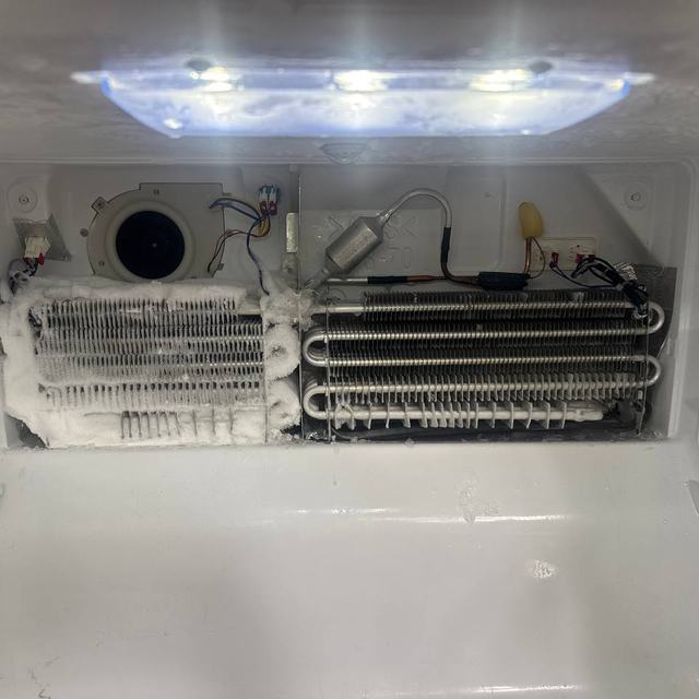 The same job with the rear freezer panel off
